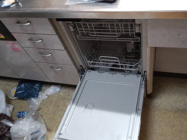 30㎝食洗機→45㎝スライドオープン食洗機取替工事　I型キッチン　施工後　フロントオープンタイプ
